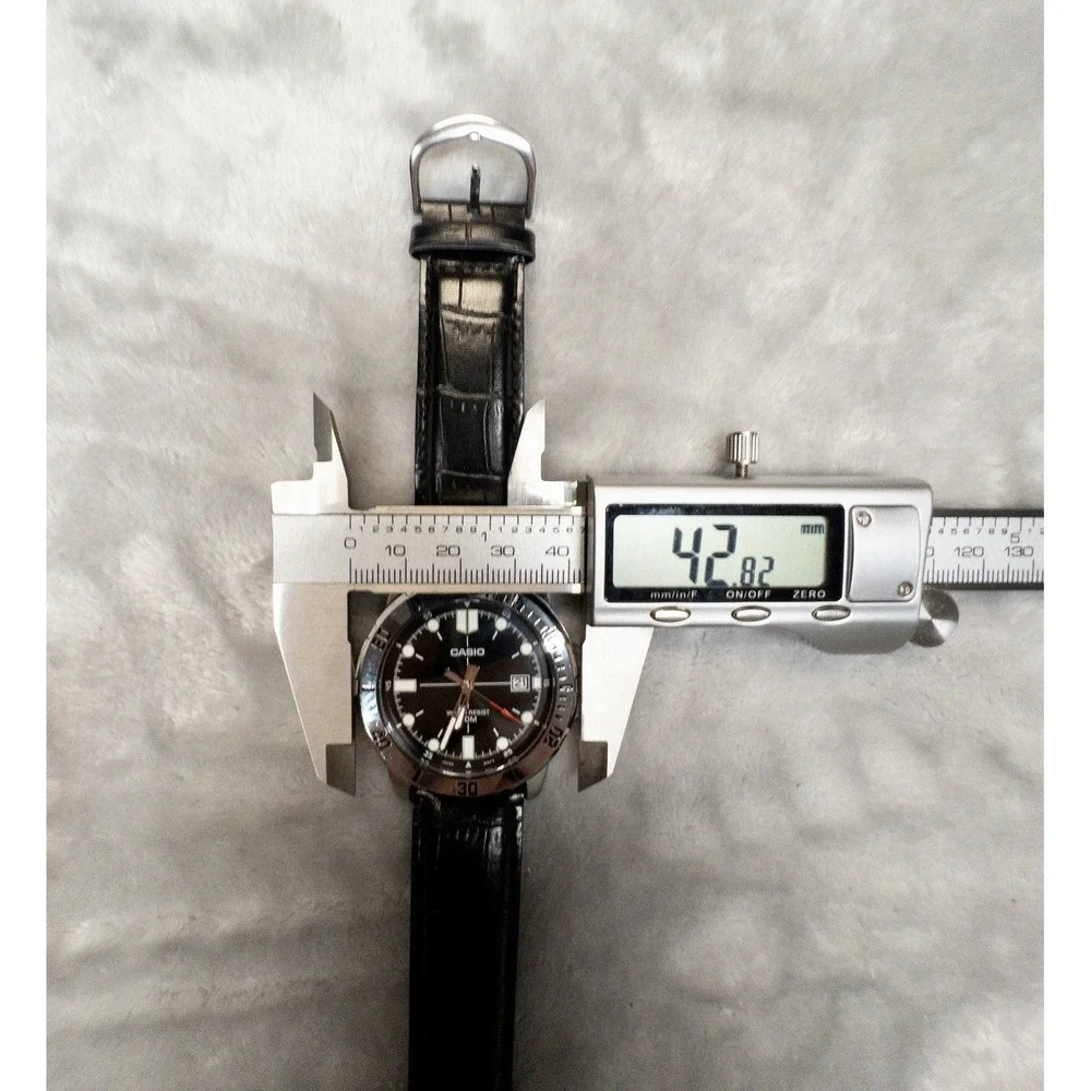 Casio MTP-VD01 Mens 43mm Day Indicator Watch Black Leather Band New Battery